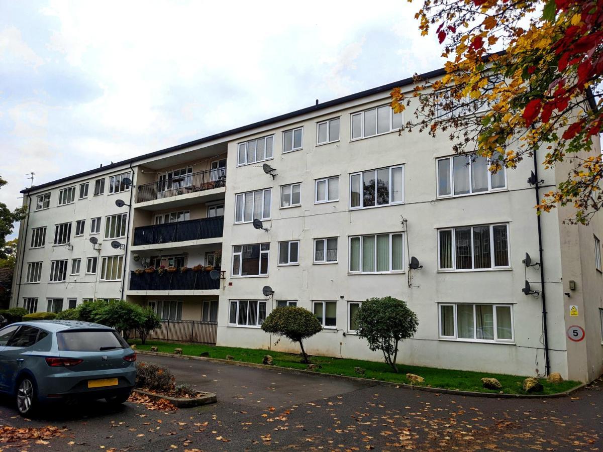 Racecourse Apartment دونكاستر المظهر الخارجي الصورة
